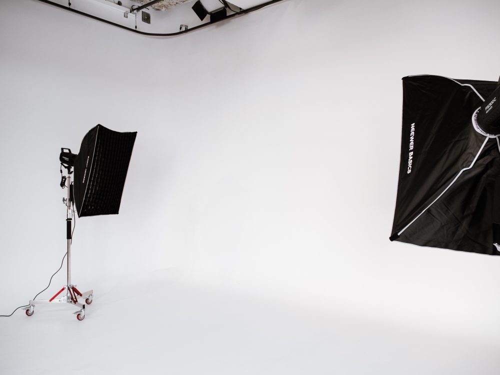 Studio Panorama — cyclorama blanc infini à Paris 20e