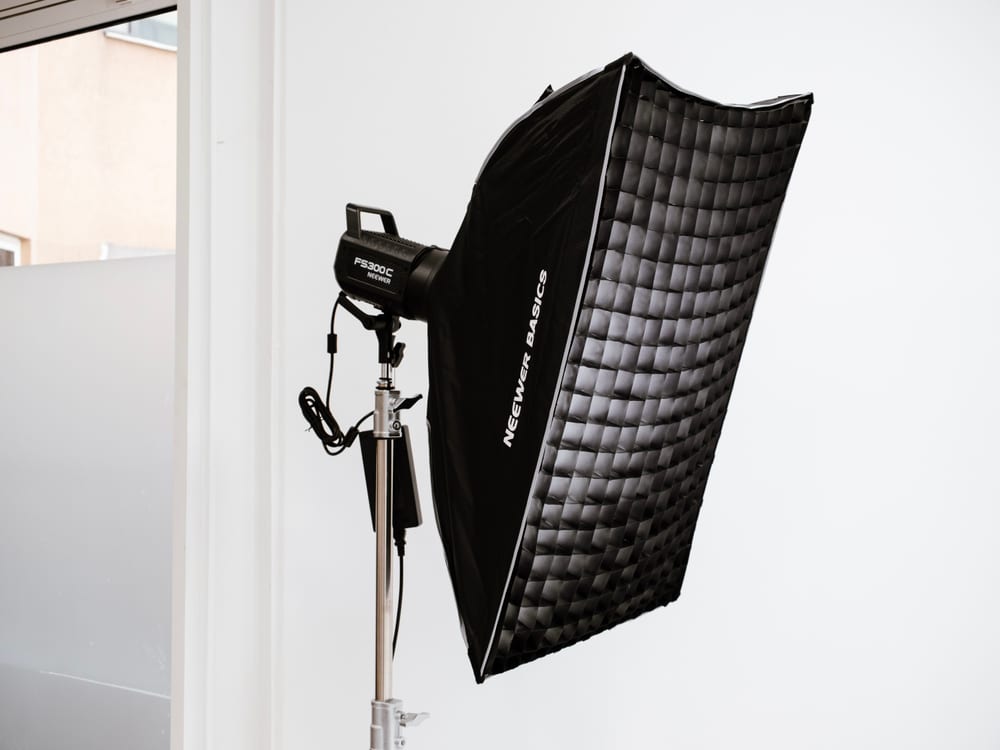 Éclairage softbox du studio photo éditorial ÉDITO