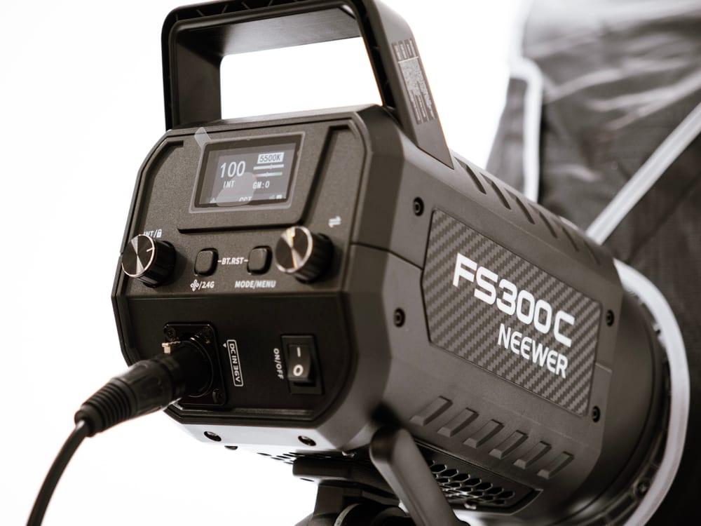 Projecteur LED du studio photo ÉDITO à Paris