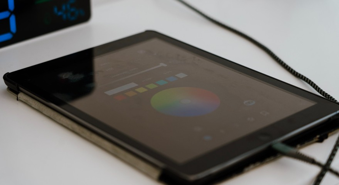 studio de tournage Darcy tablette de commande éclairages